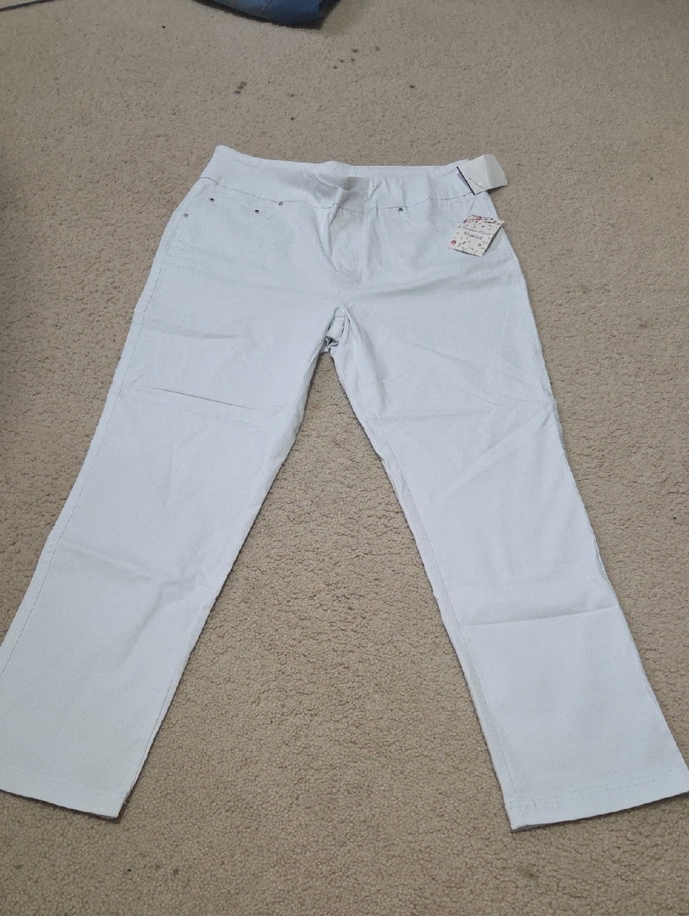 Women’s Straight Leg Jeans in White